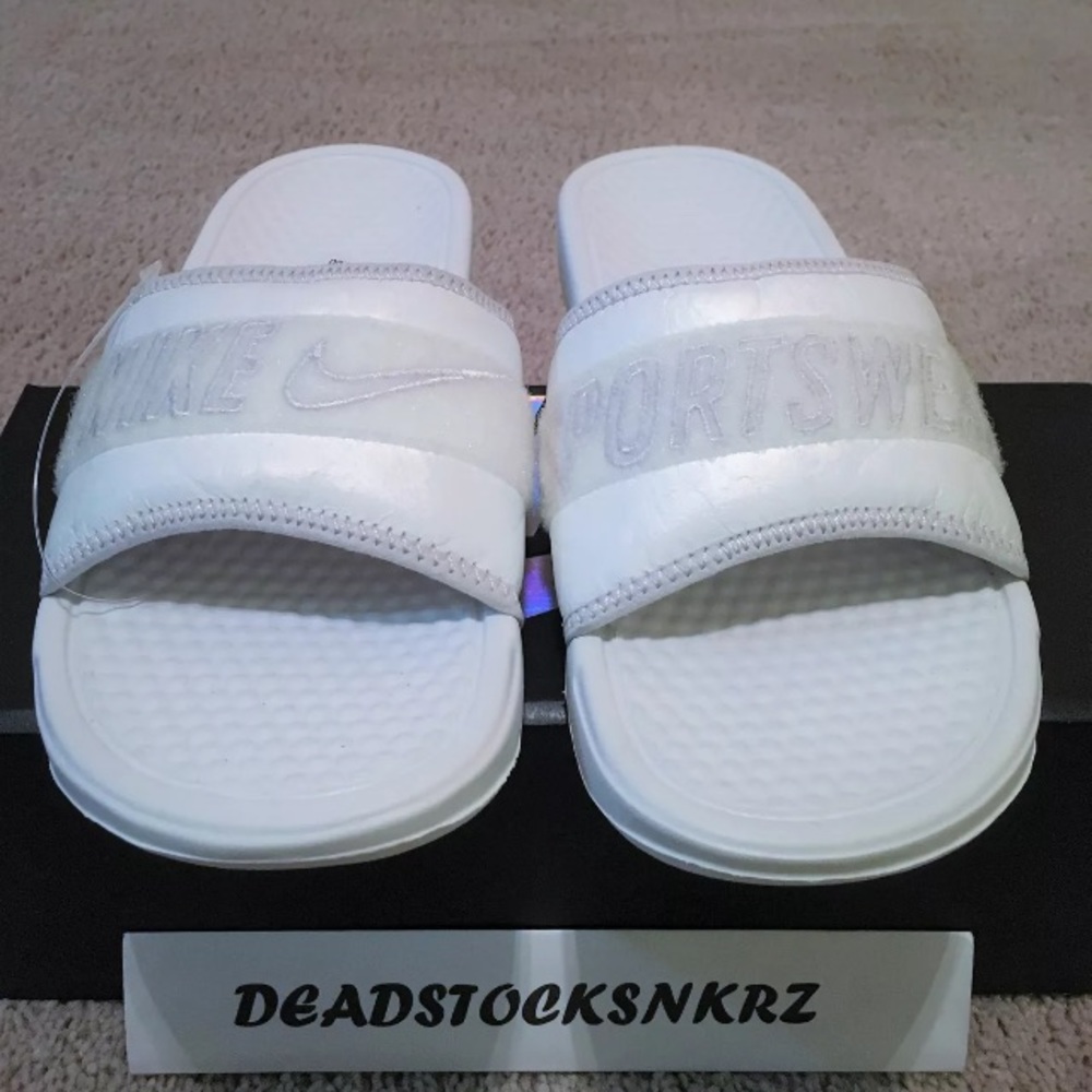 Nike Benassi JDI Tivek Sandals